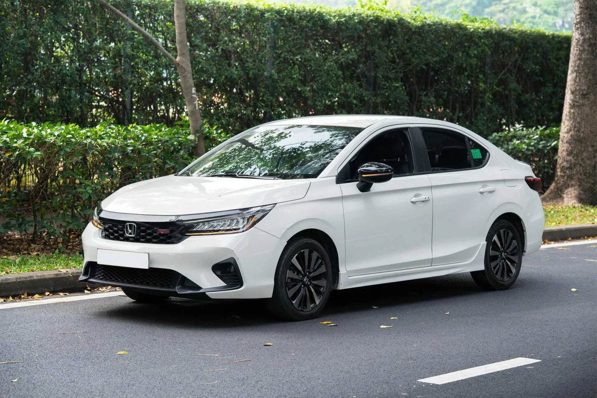 Xe 4 Chỗ - hình 2